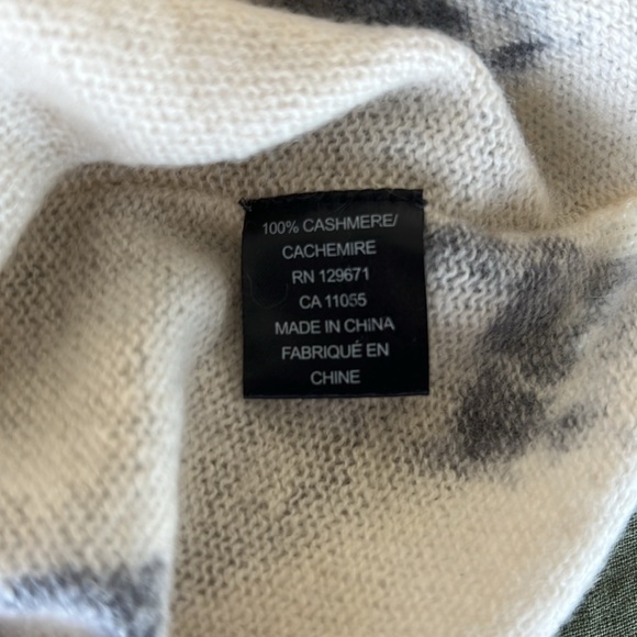 Skull Cashmere long sleeve top - Picture 3 of 4